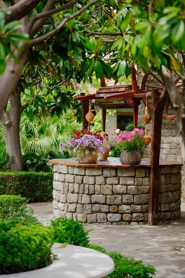 ***  Real Scampis Hotel Elbasan Albanië