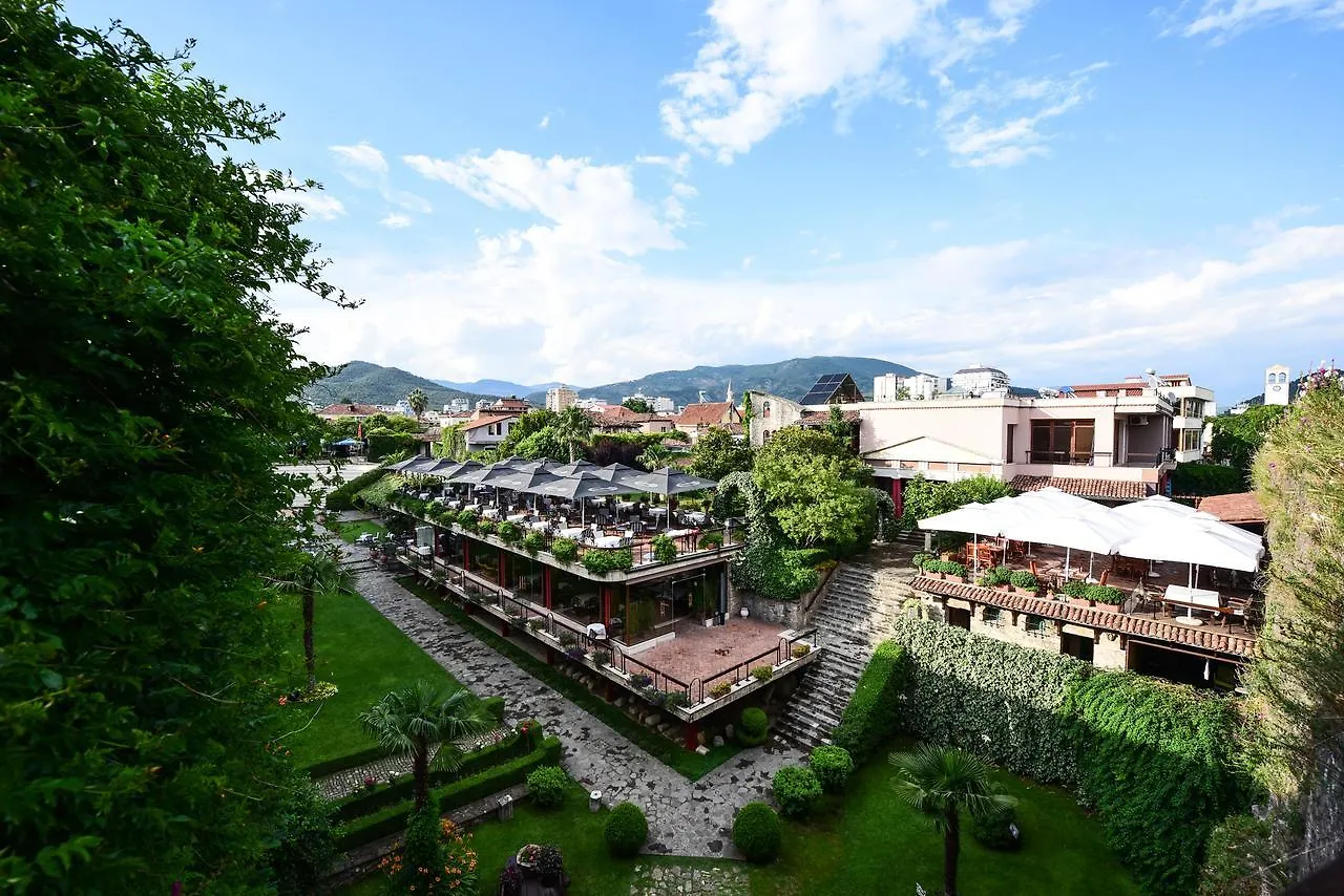 Real Scampis Hotel Elbasan